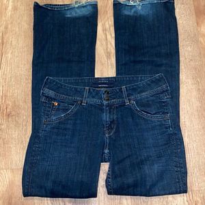 Distressed Hudson Jeans Size 29 ❤️ Cute